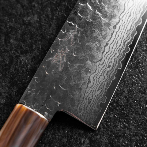 Gyuto VG-10 Miroir Tsuchime Damas Manche en Buffle et Érable Rose clair 210mm-[Musashi]-[Couteaux de cuisine japonais]