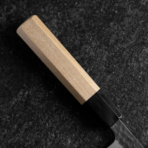 Petty Revêtement inox Blue Super Kurouchi Tsuchime Manche en Buffle et Magnolia 150mm-[Musashi]-[Couteaux de cuisine japonais]