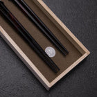Rokkaku Akira (hexagone) Ensemble de baguettes japonaises en bois laqué 215mm Rouge et 235mm Noir avec boîte en bois de paulownia-[Musashi]-[Couteaux de cuisine japonais]