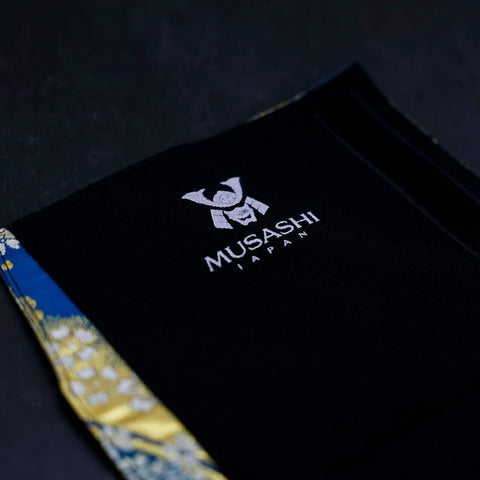 Rouleau pour Couteaux de Cuisine Style Japonais Musashi Bleu et Or Riviere et Sakura 1 Poche Fait Main-[Musashi]-[Couteaux de cuisine japonais]