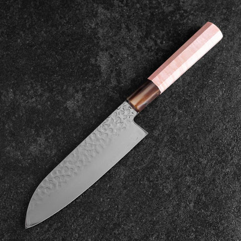 Santoku VG-10 Miroir Tsuchime Damas Manche en Buffle et Érable Rose clair 170mm-[Musashi]-[Couteaux de cuisine japonais]