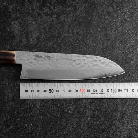 Santoku VG-10 Miroir Tsuchime Damas Manche en Buffle et Érable Rose clair 170mm-[Musashi]-[Couteaux de cuisine japonais]