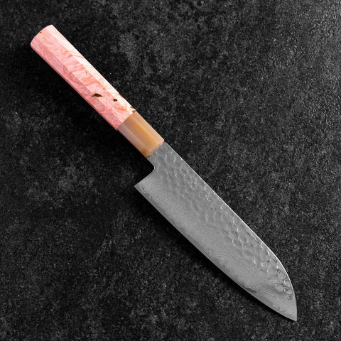 Santoku VG-10 Miroir Tsuchime Damas Manche en Buffle et Érable Rose foncé 170mm-[Musashi]-[Couteaux de cuisine japonais]