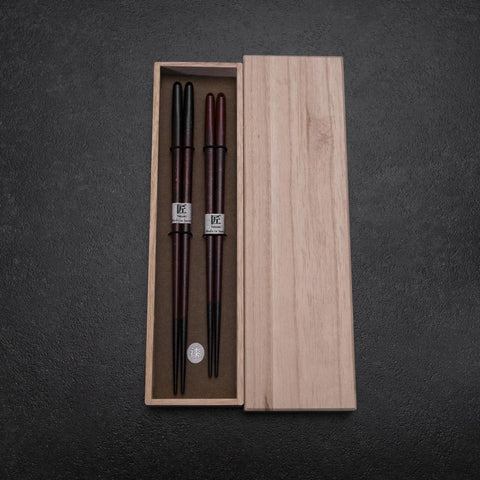Set de Baguettes en Bois Laqué Urushi Ariake 210 mm Rouge et 230 mm Noir avec Boîte en Bois de Paulownia-[Musashi]-[Couteaux de cuisine japonais]